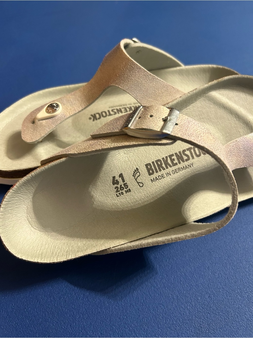 Birkenstock Women's Gizeh Sandals in Rose Gold